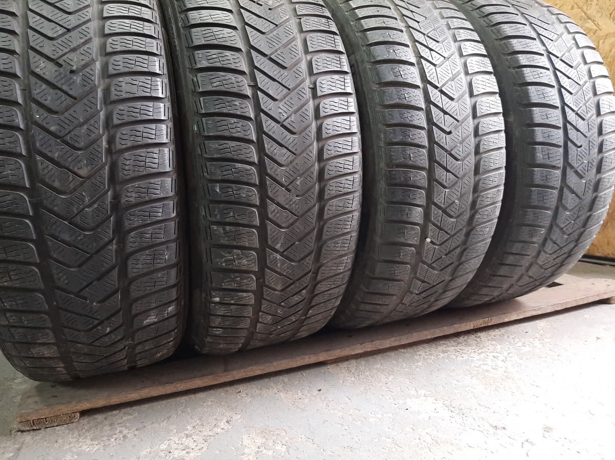 Вживані шини з Європи Pirelli Sottozero 3  255/45 R 19