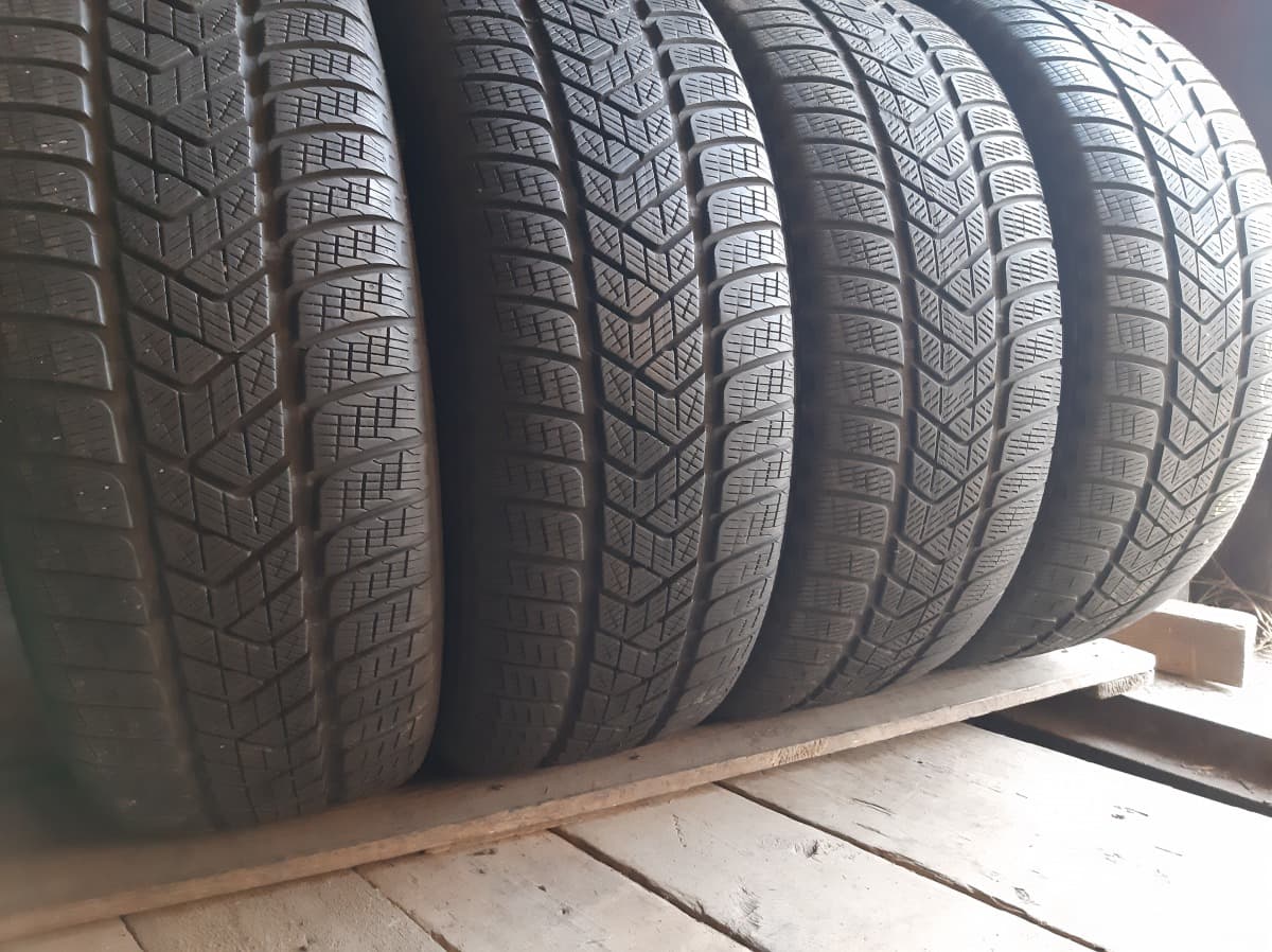 Вживані шини з Європи Pirelli Scorpion Winter       235/60 R 18