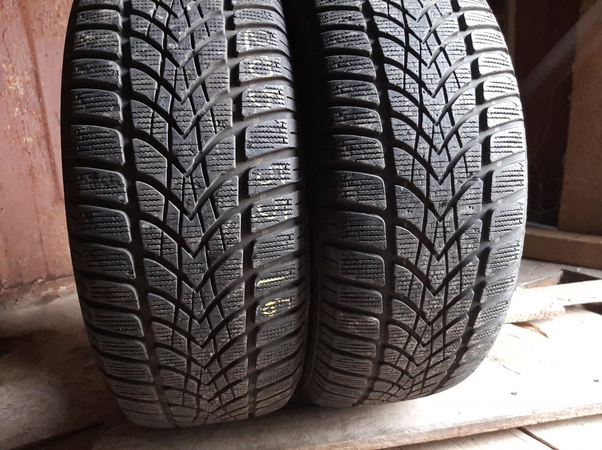 Вживані шини з Європи Dunlop Winter Sport 4D.      205/55 R 16