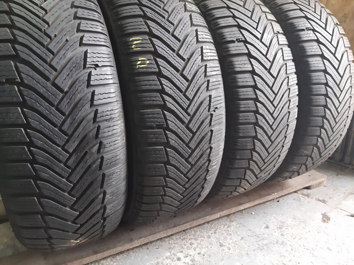 Вживані шини з Європи Michelin Alpin 6     . 215/55 R 17