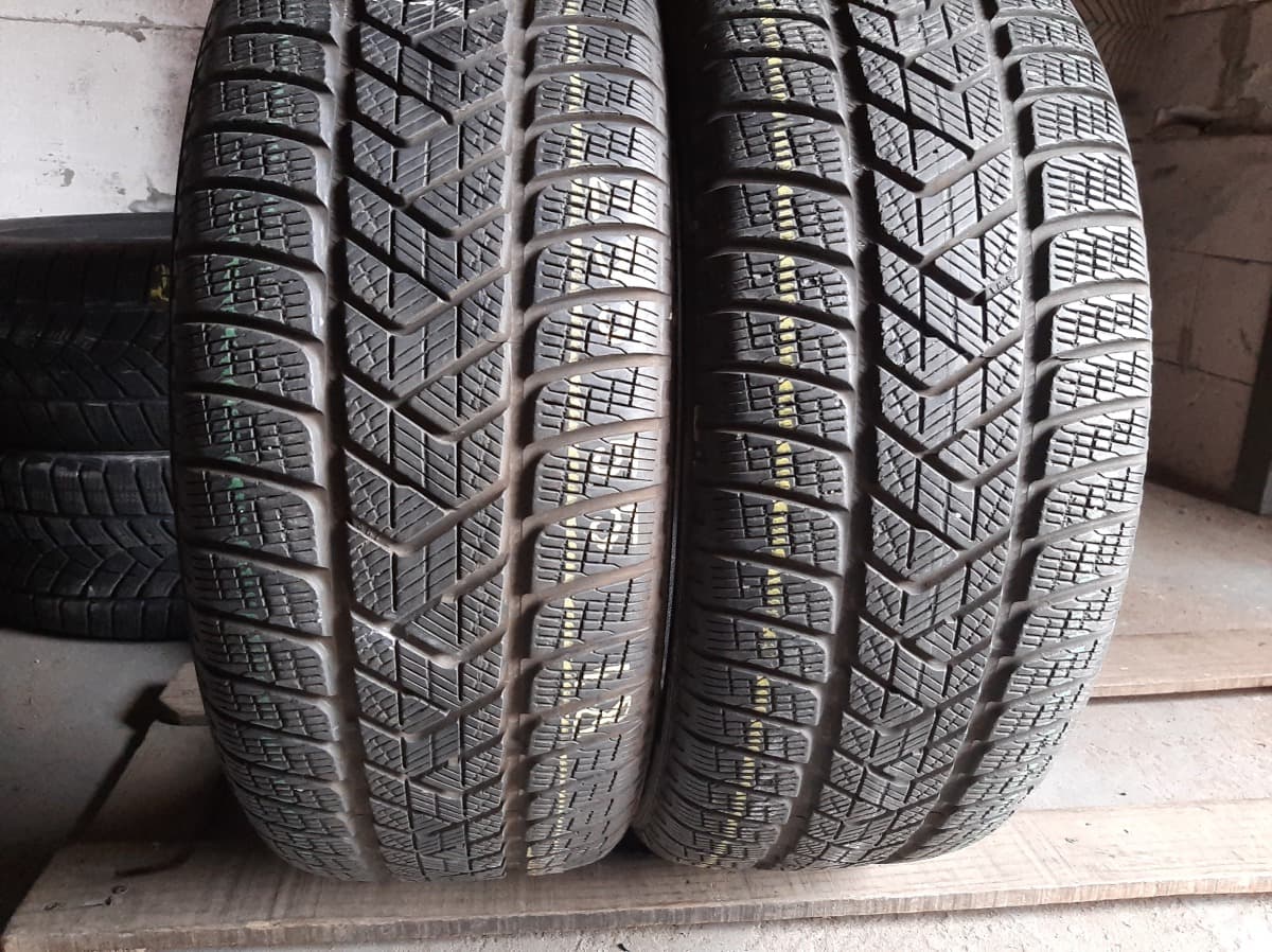 Вживані шини з Європи Pirelli Scorpion Winter 235/55 R 18