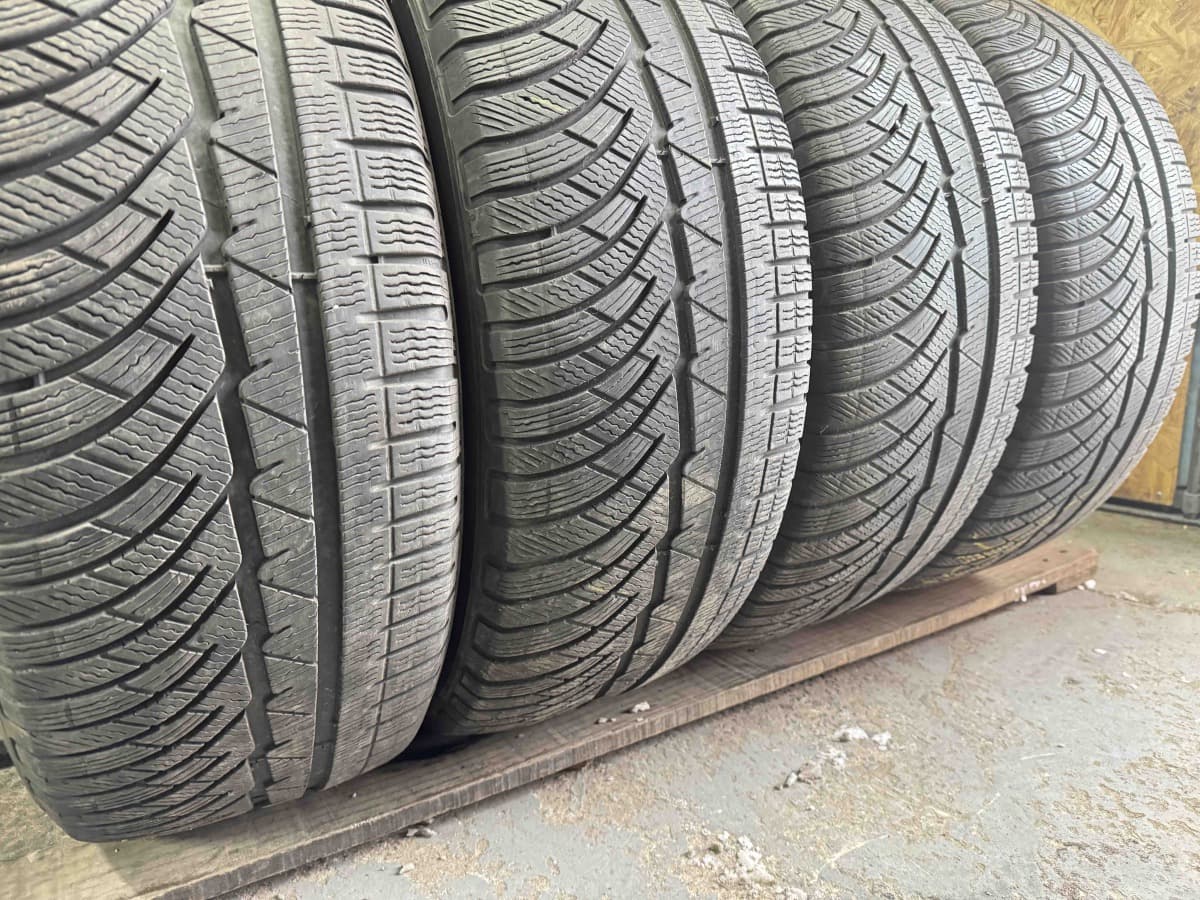 Вживані шини з Європи Michelin Pilot Alpin PA4    235/55 R 17