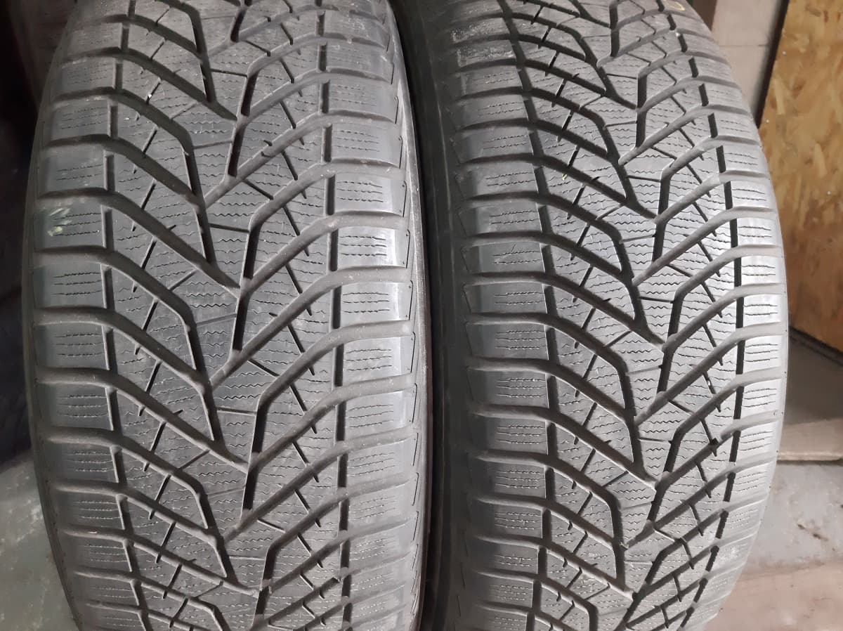 Вживані шини з Європи Yokohama BluEarthWinter V905   225/55 R 19