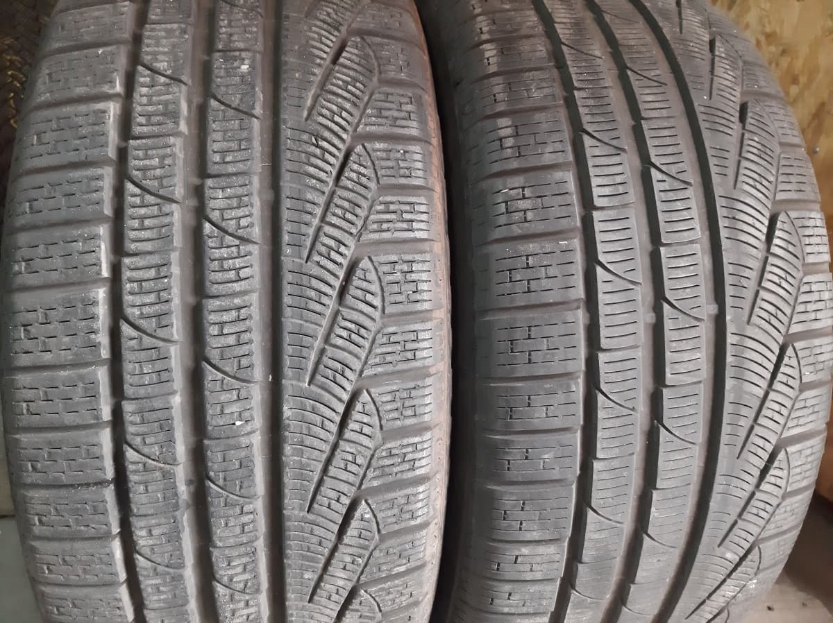 Вживані шини з Європи Pirelli Sottozero Winter 240   / 245/45 R 19