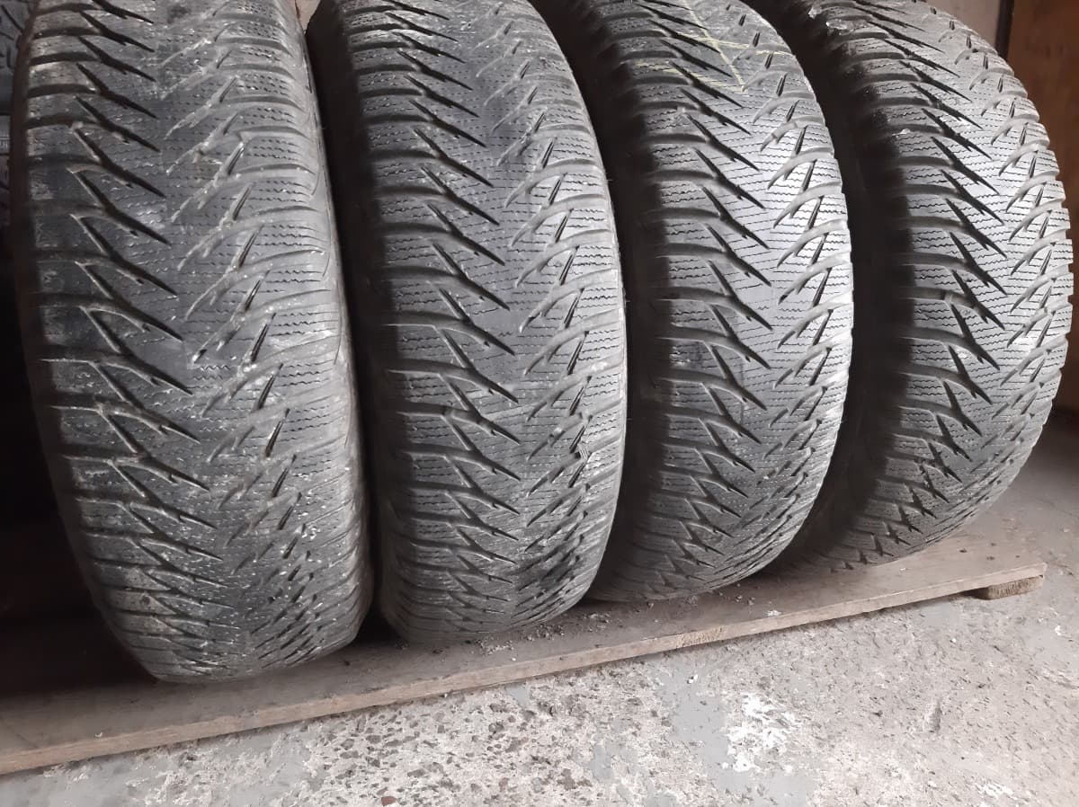 Вживані шини з Європи GoodYear Ultra Grip 8    215/65 R 16