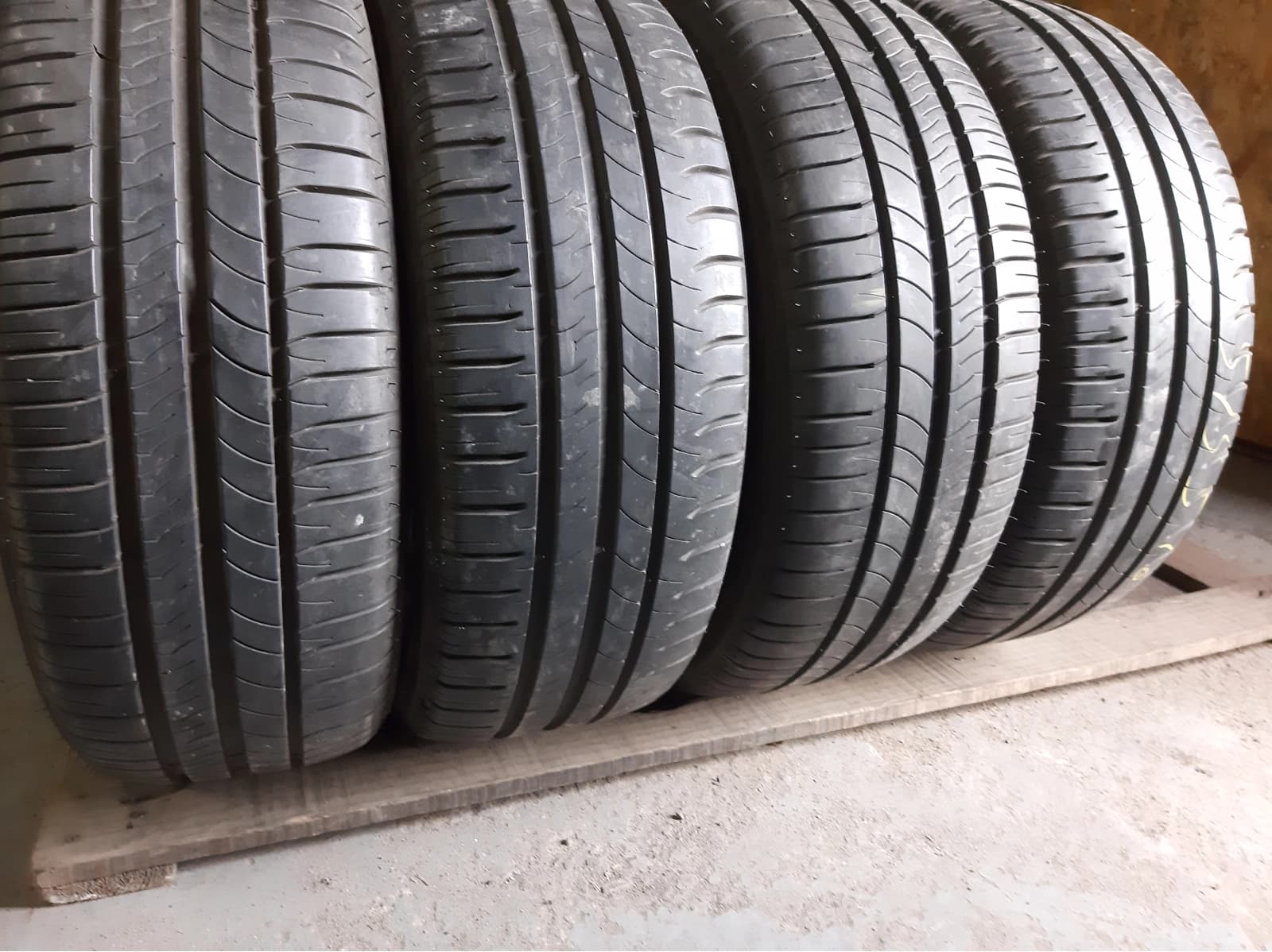 Вживані шини з Європи Michelin Energy Saver     . 205/55 R 16