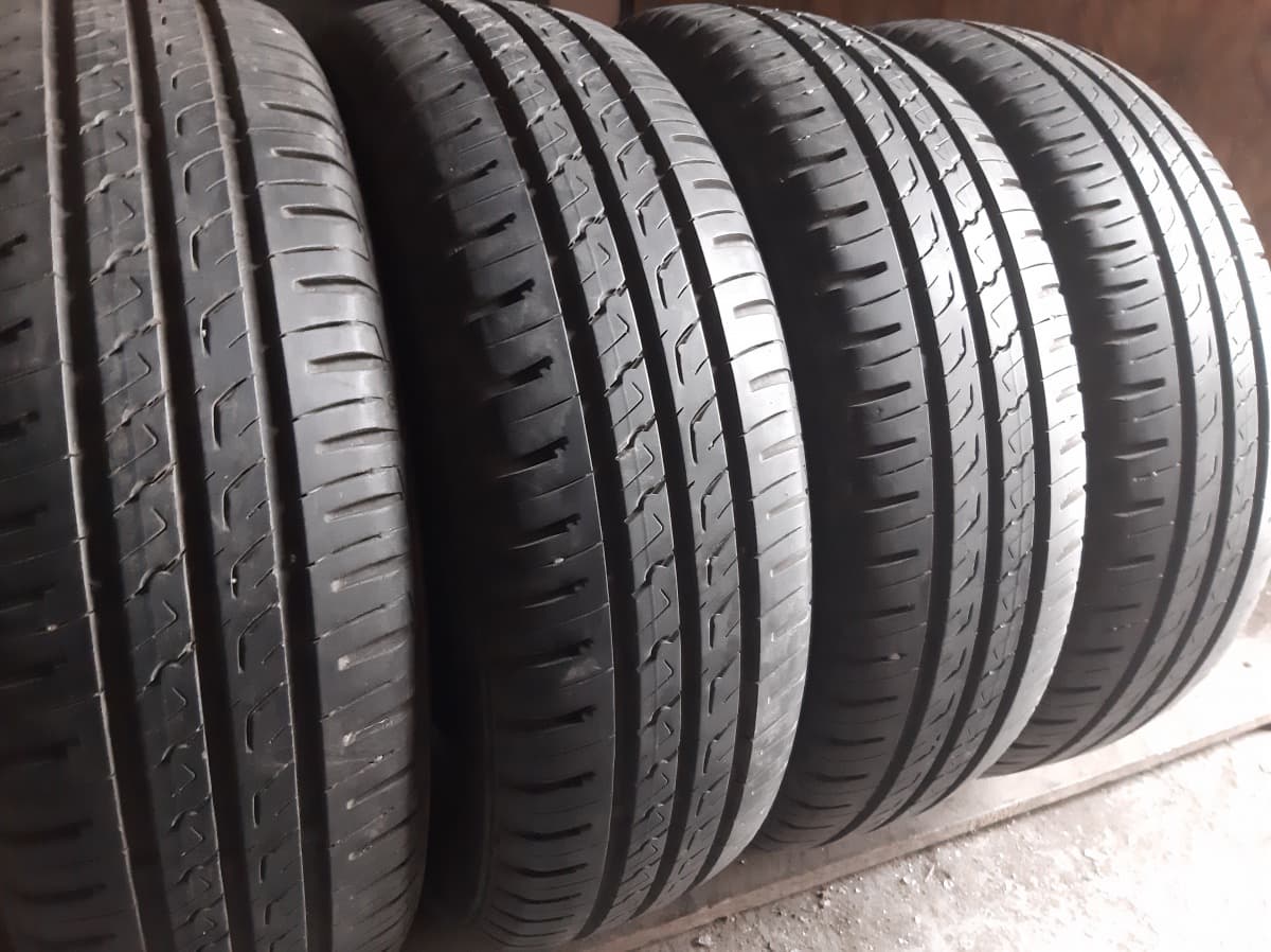 Вживані шини з Європи Barum Bravuris 5   .  . 185/65 R 15