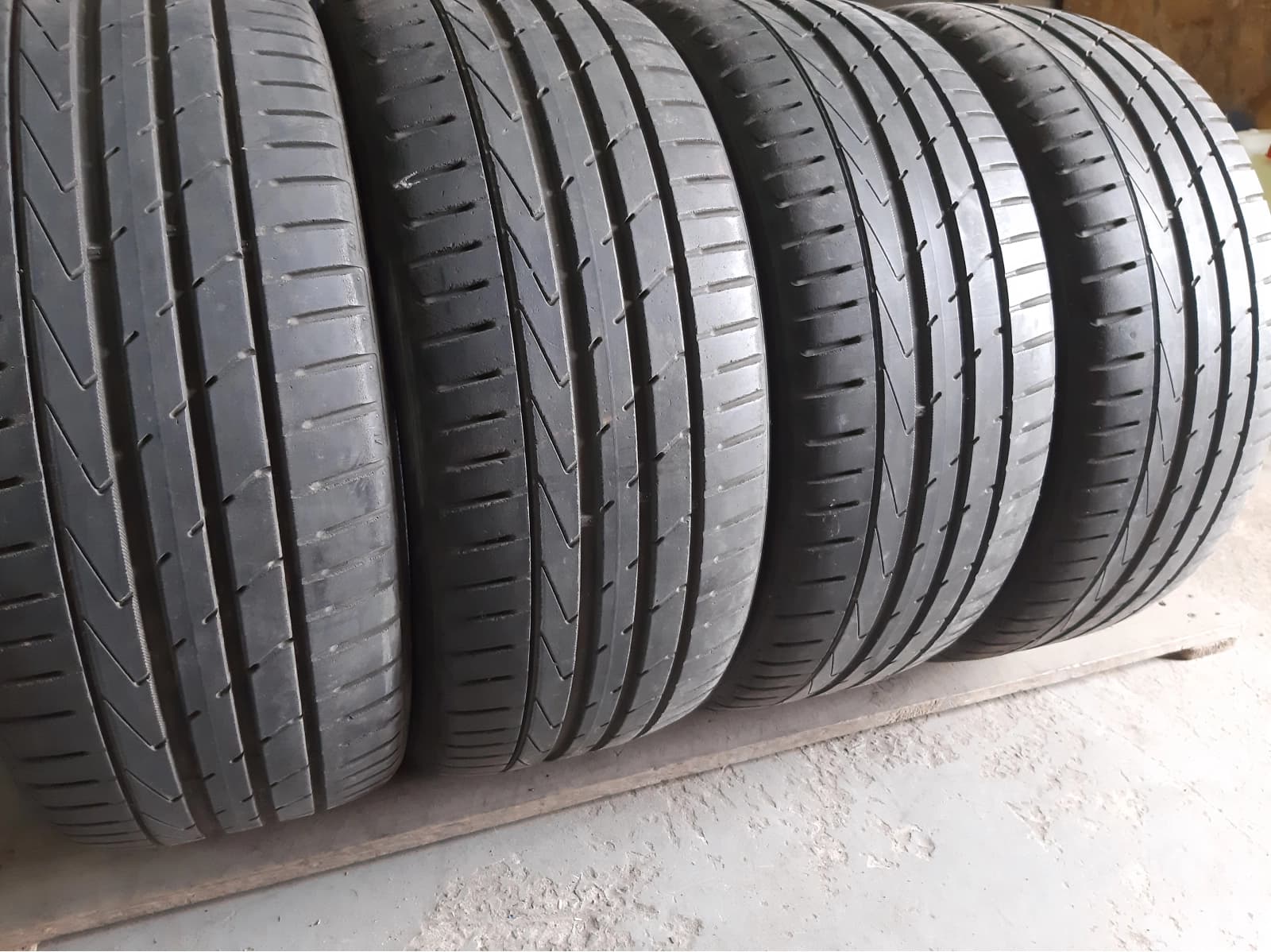 Вживані шини з Європи Hankook Ventus S1 Evo  2   225/45 R 17