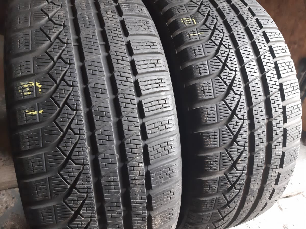 Вживані шини з Європи Pirelli PzeroWinter   .    245/40 R 19