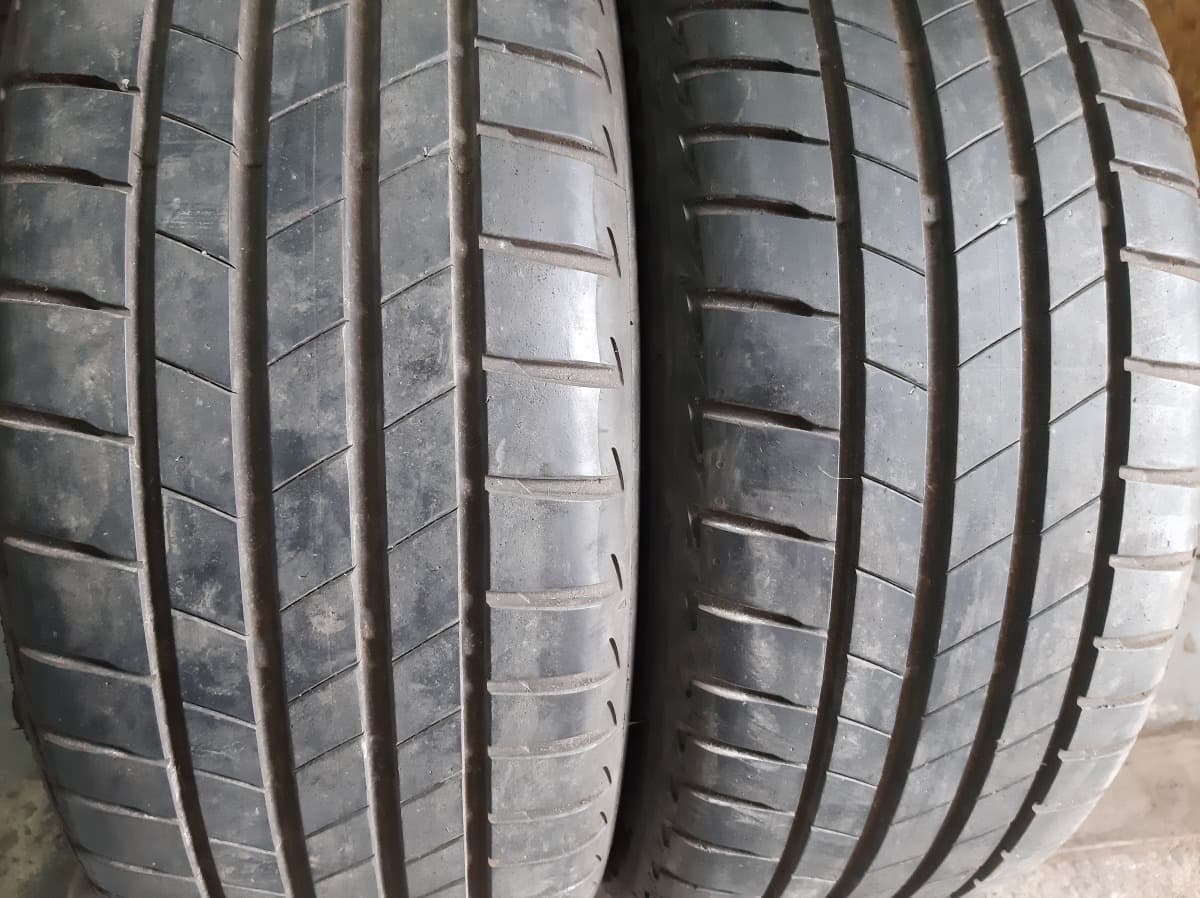 Вживані шини з Європи Bridgestone Turanza T005    215/50 R 17