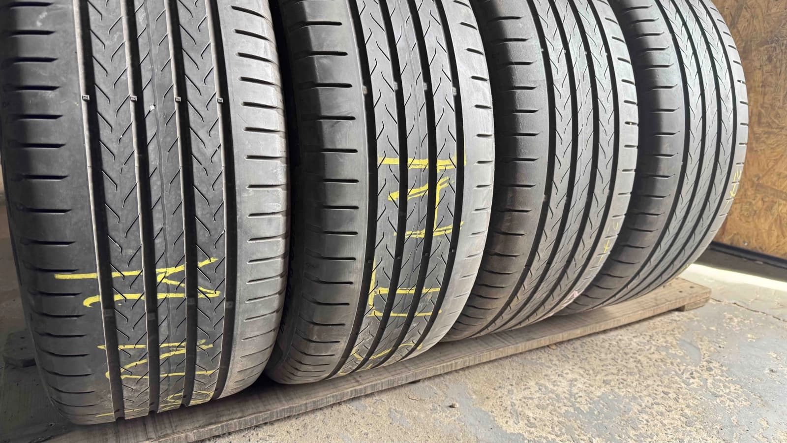 Вживані шини з Європи Continental Eco Contact 6 Q       235/50 R 18