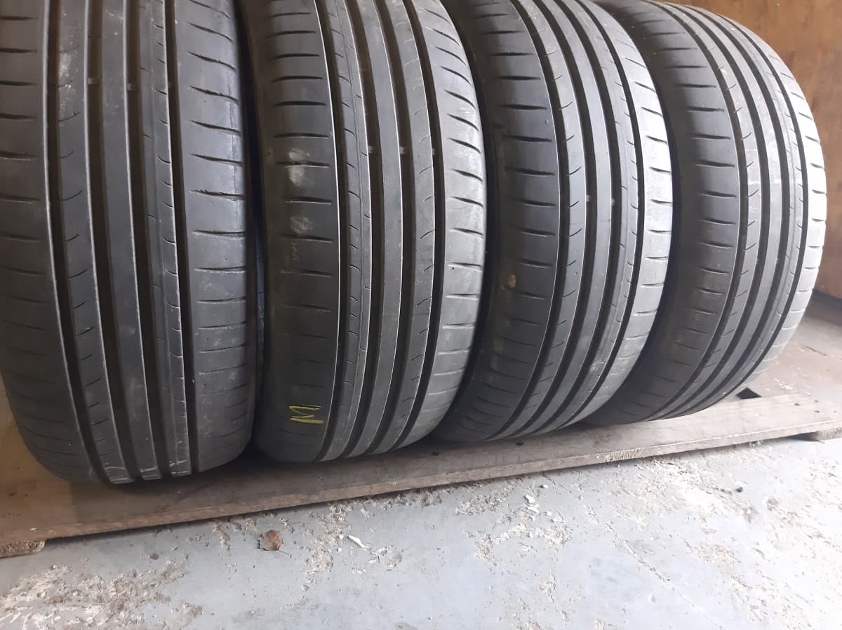 Вживані шини з Європи Dunlop Sport Blue Response   205/50 R 17