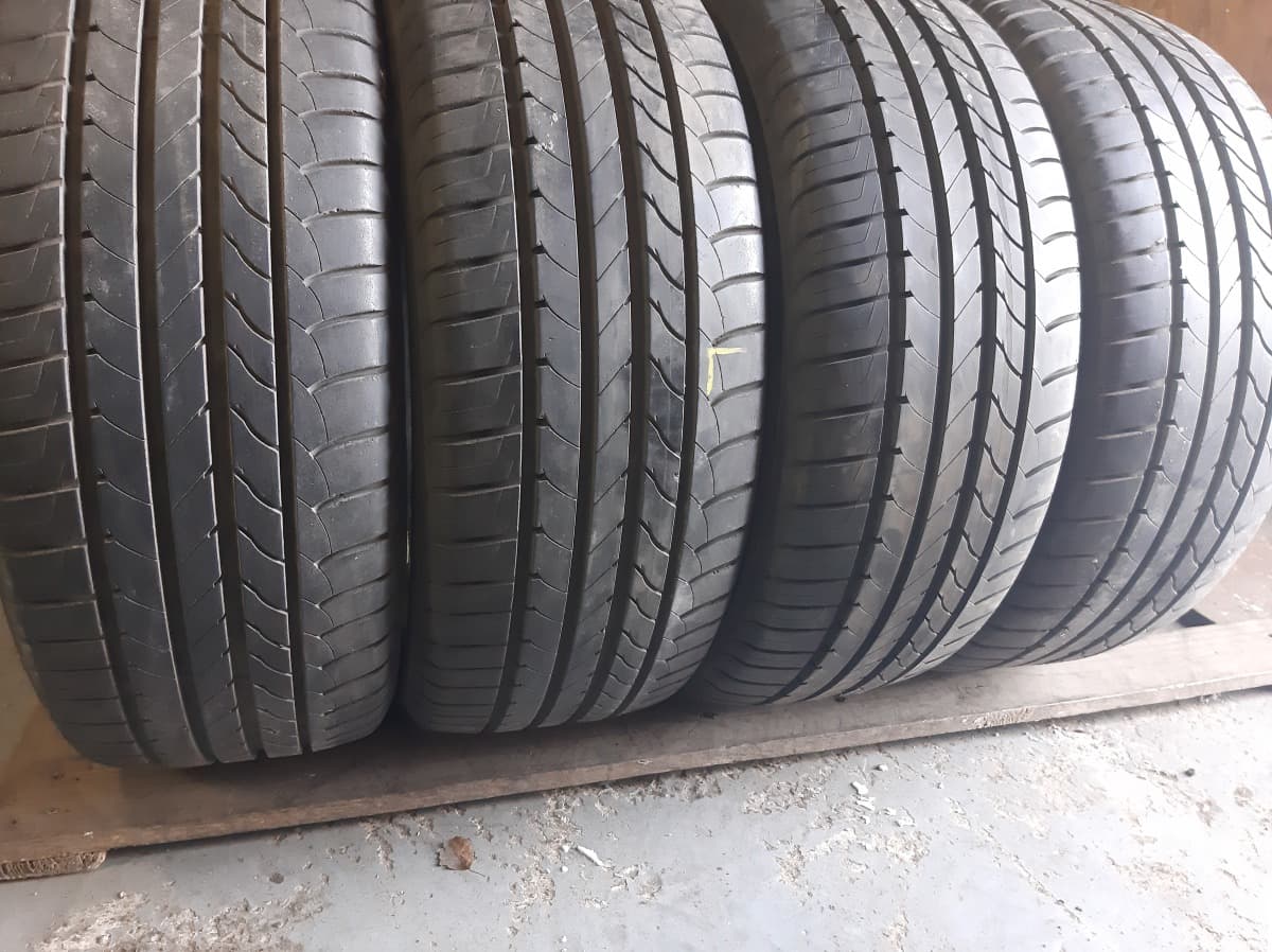 Вживані шини з Європи GoodYear Efficient Grip  .    . 215/50 R 17