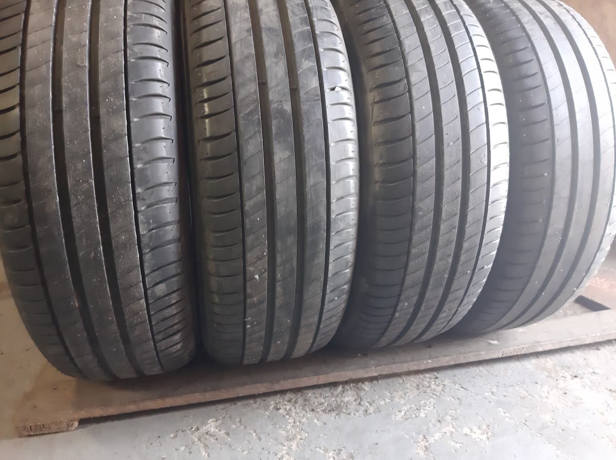 Вживані шини з Європи Michelin Primacy 3    .  . 215/60 R 17
