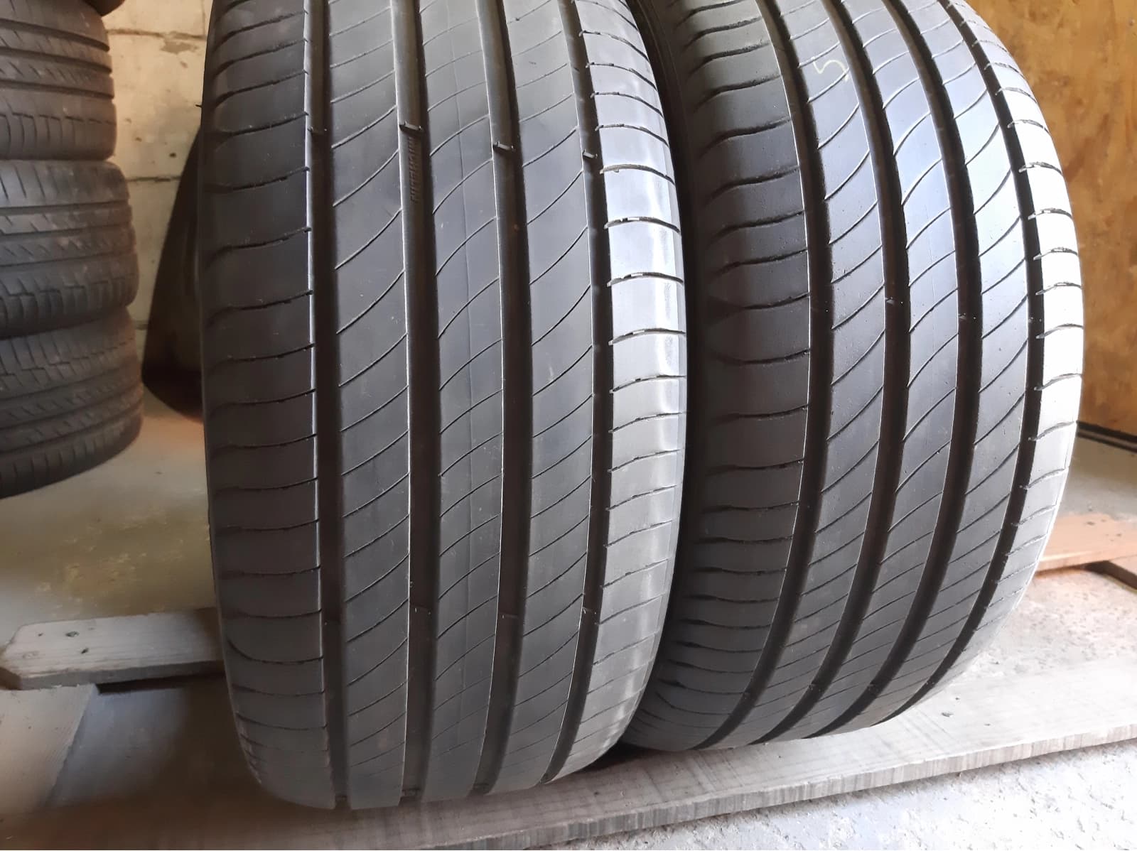 Вживані шини з Європи Michelin Primacy 4…   225/40 R 18