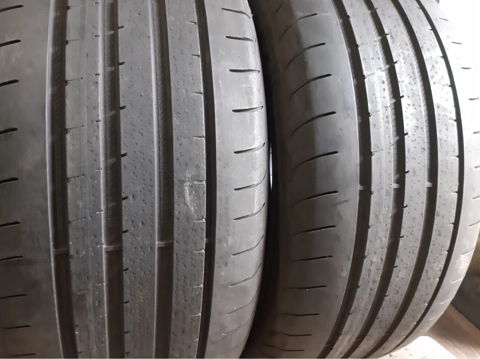 Вживані шини з Європи GoodYear Eagle F1 Asymmetric 5 . .  235/45 R 18