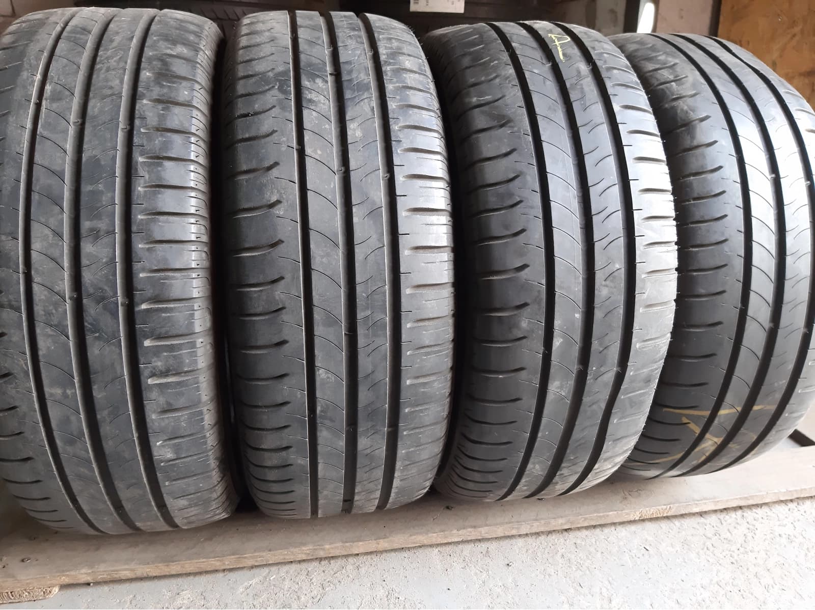 Вживані шини з Європи Michelin Energy Saver.   / 215/55 R 16