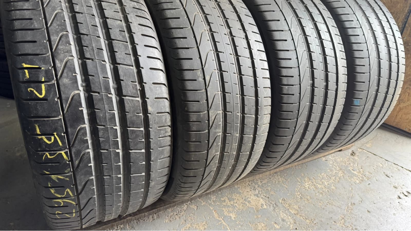 Вживані шини з Європи Pirelli P Zero 295/35 R 21