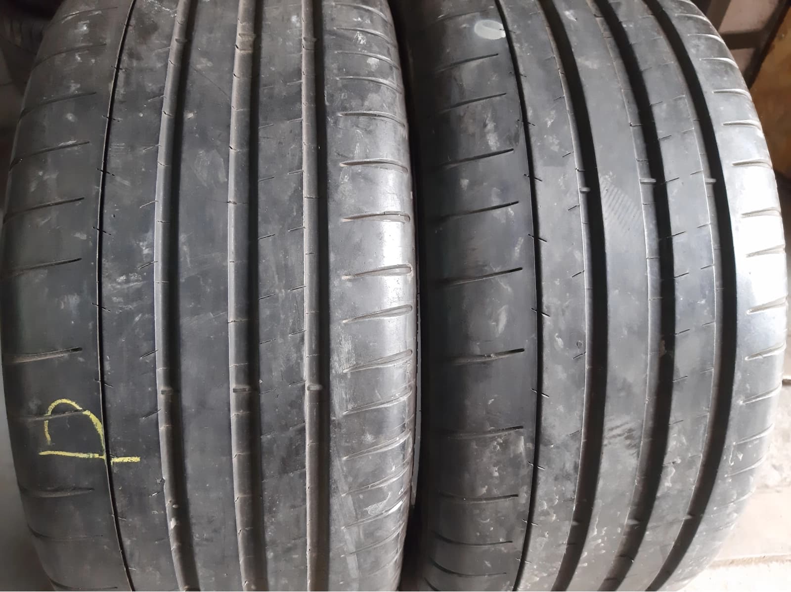 Вживані шини з Європи Michelin Pilot Super Sport 245/45 R 18