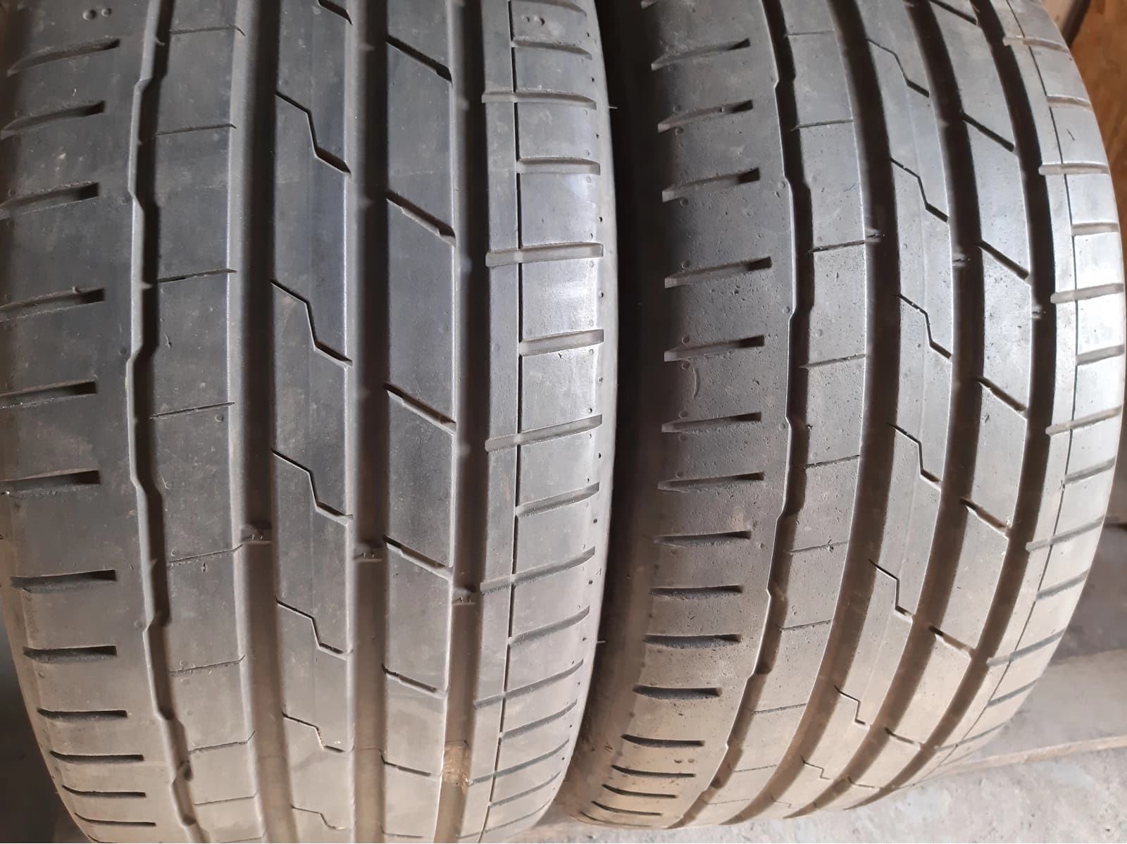 Вживані шини з Європи Hankook Ventus S1 Evo3  . 235/40 R 19
