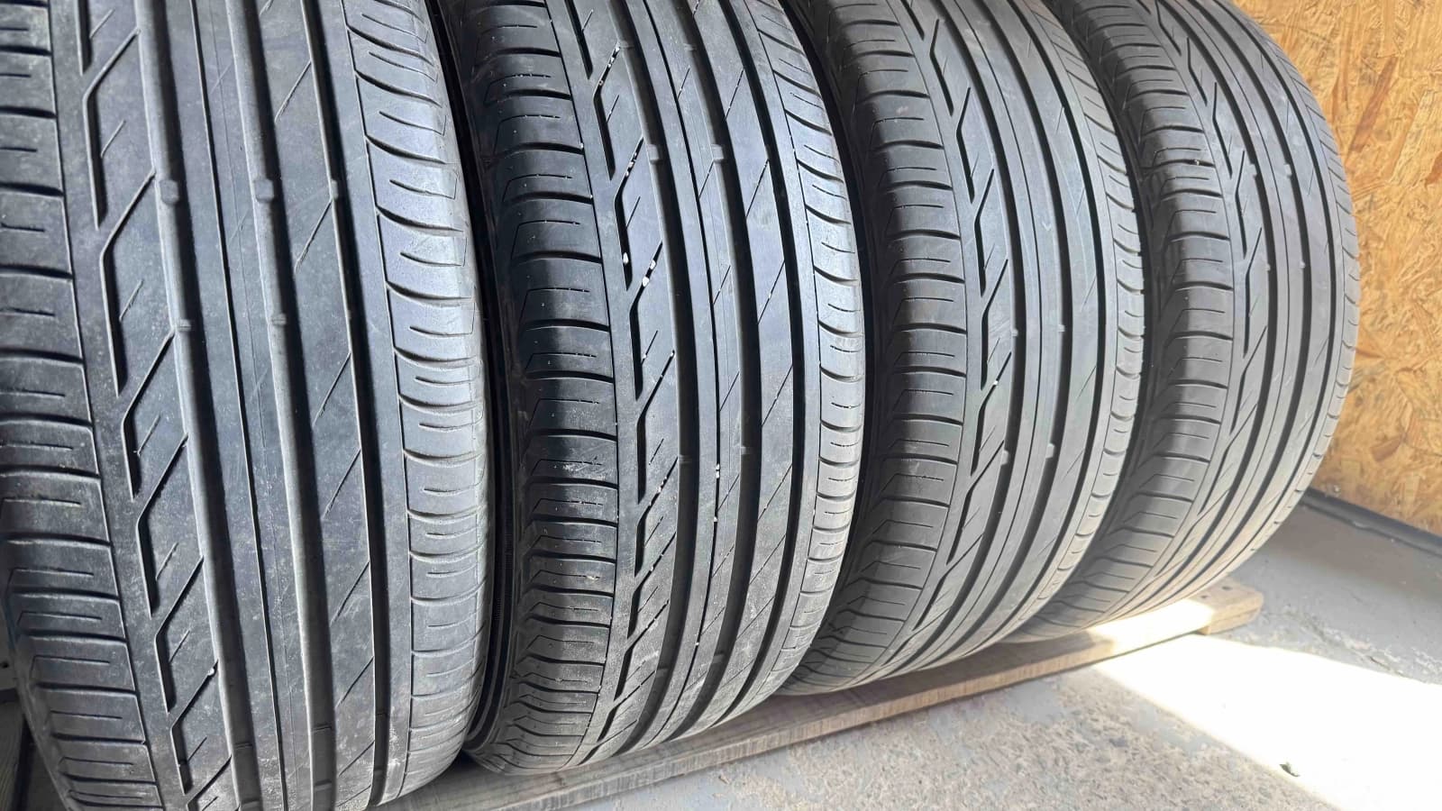 Вживані шини з Європи Bridgestone Turanza T001 225/50 R 18