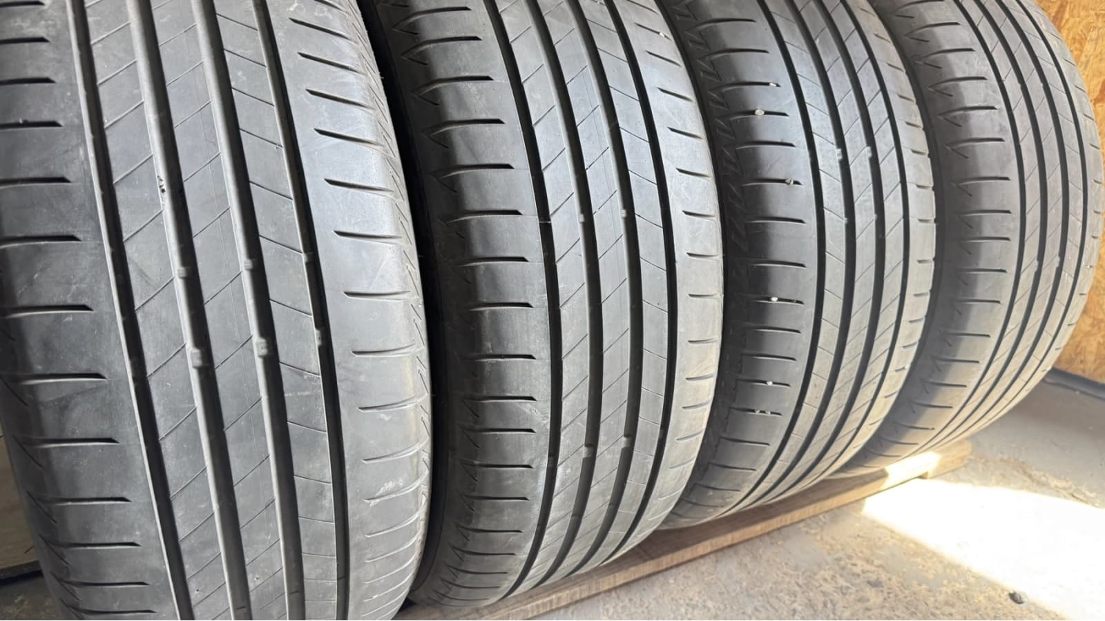 Вживані шини з Європи Bridgestone Turanza T005 225/50 R 18