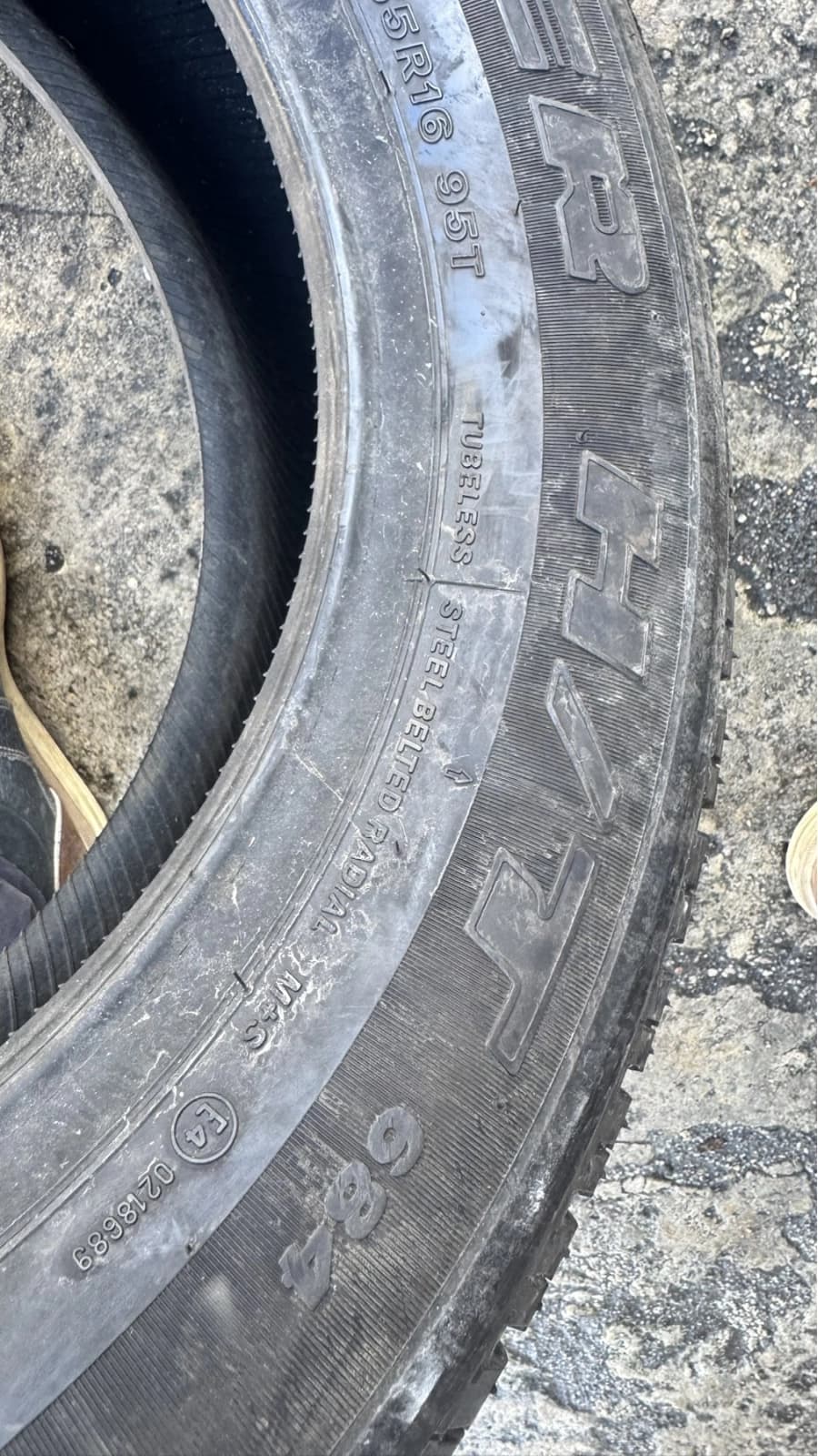 Вживані шини з Європи Nokian Rotiiva AT Plus 225/75 R 16