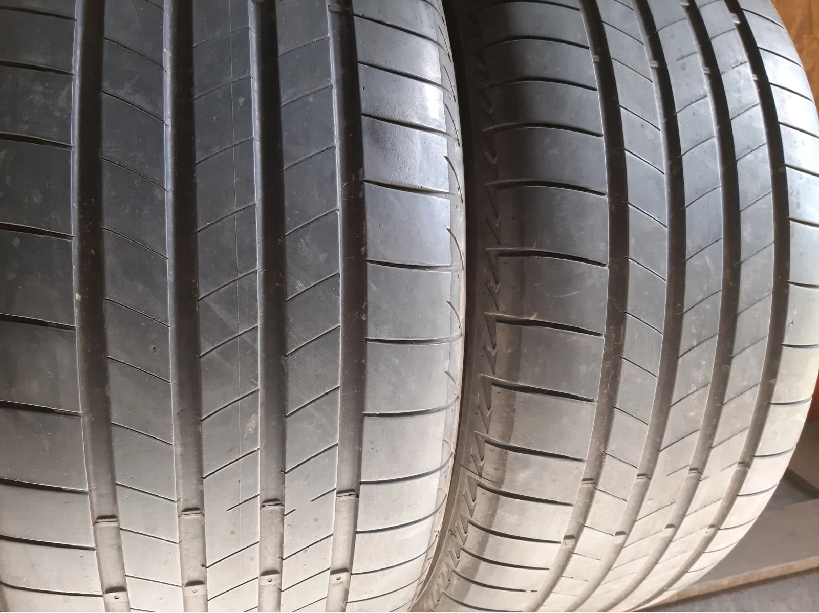 Вживані шини з Європи Bridgestone Turanza Eco  . .   255/45 R 20