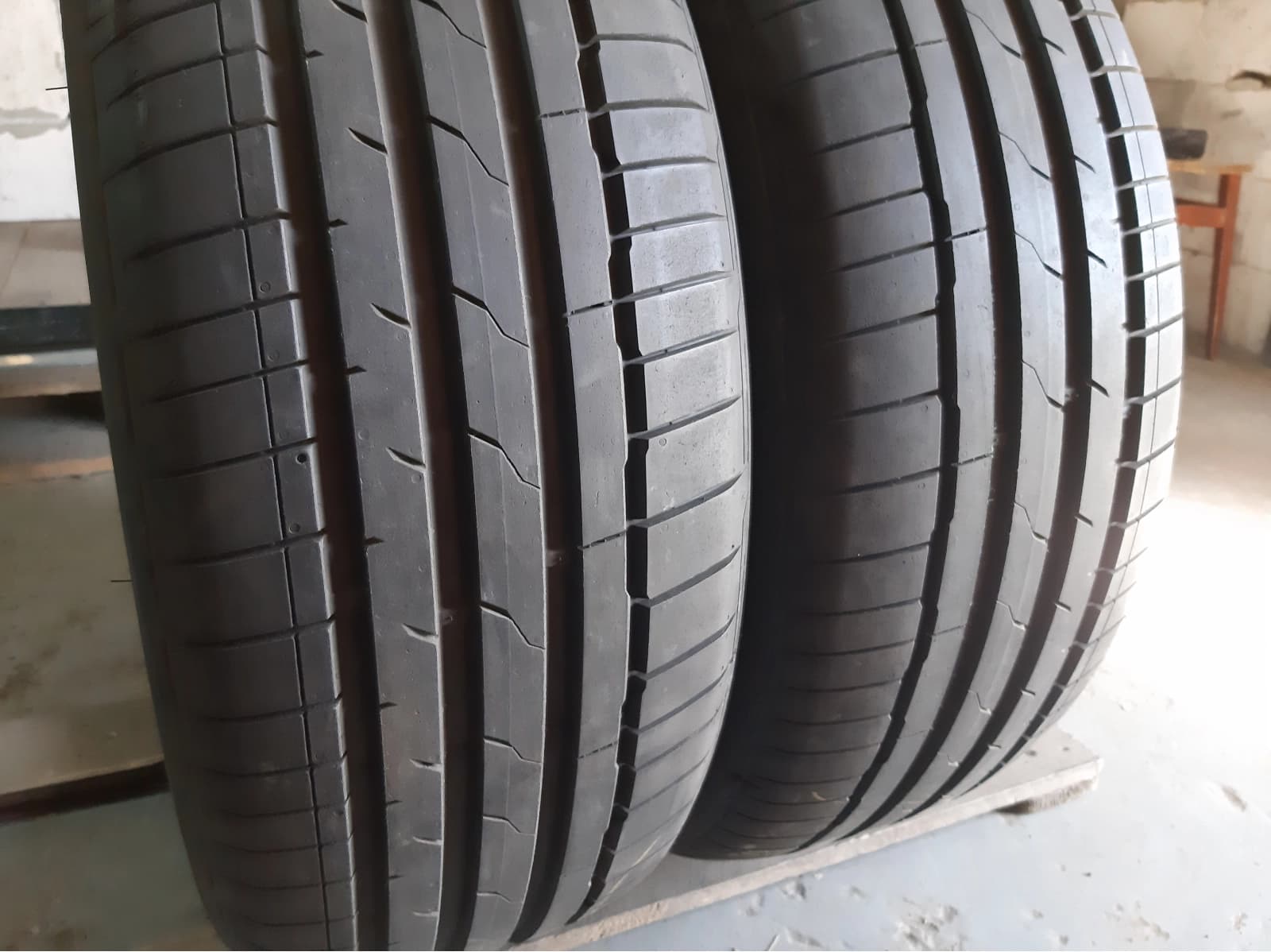 Вживані шини з Європи Hankook Ventus S1 Evo 3  235/55 R 19