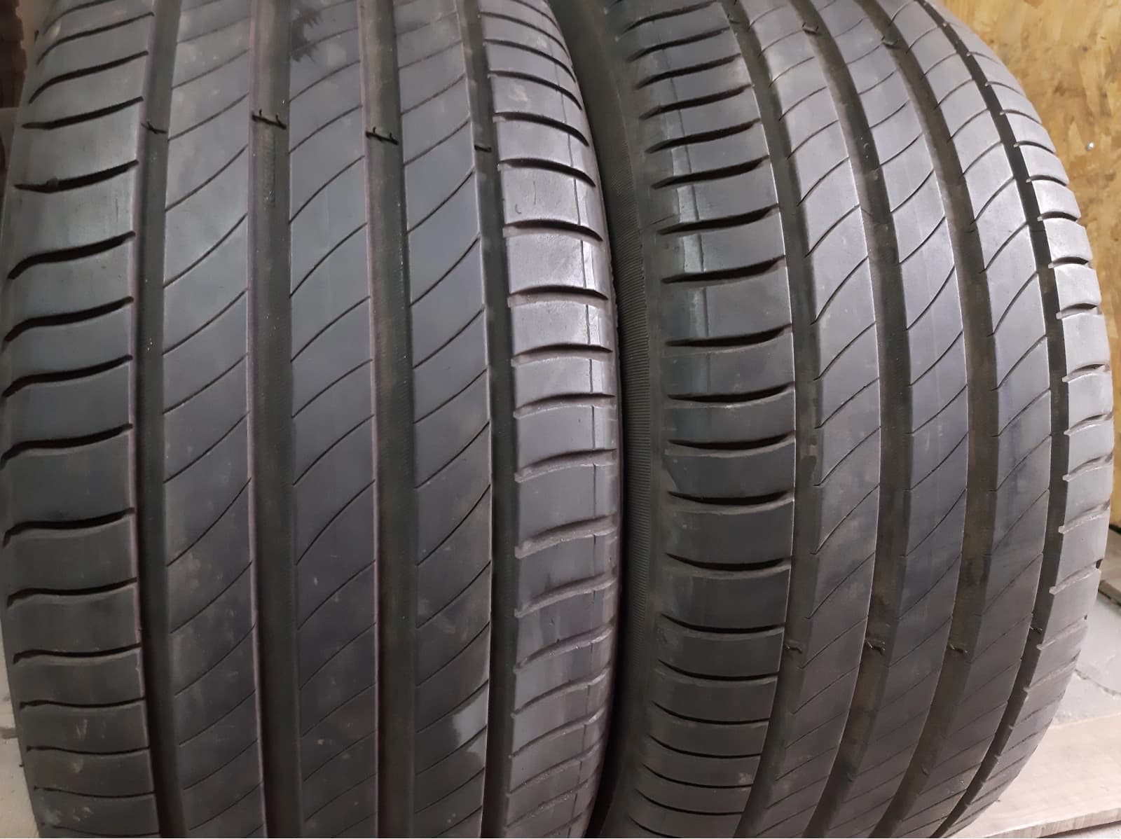 Вживані шини з Європи Michelin Primacy 4      235/45 R 17