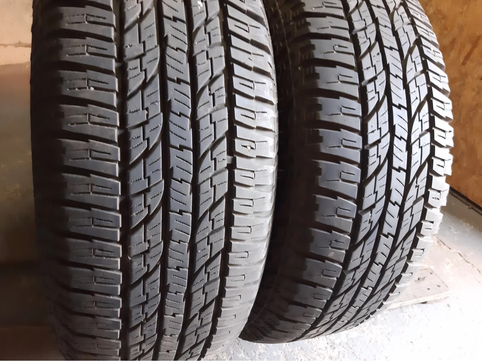 Вживані шини з Європи Yokohama Geolendar A/T G 015 265/65 R 17