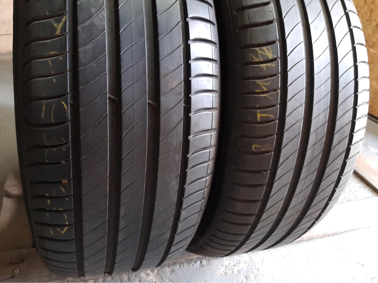 Вживані шини з Європи Michelin Primacy 4   .   235/55 R 17