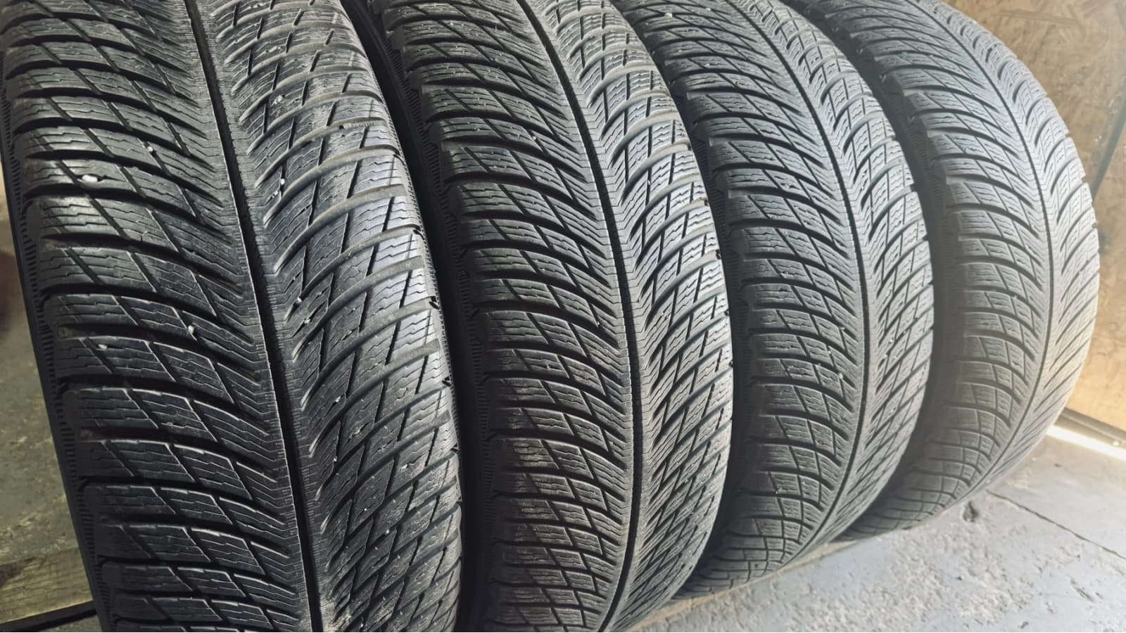 Вживані шини з Європи Michelin Pilot Alpin 5 SUV   … 225/60 R 18