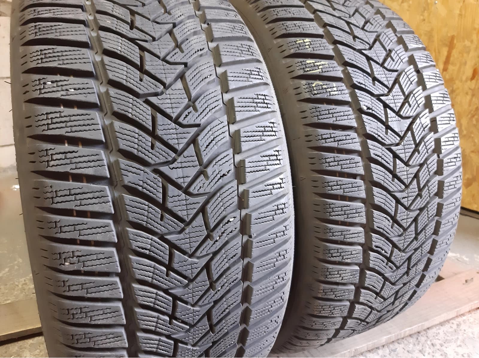 Вживані шини з Європи Dunlop WinterSport 5     245/40 R 18