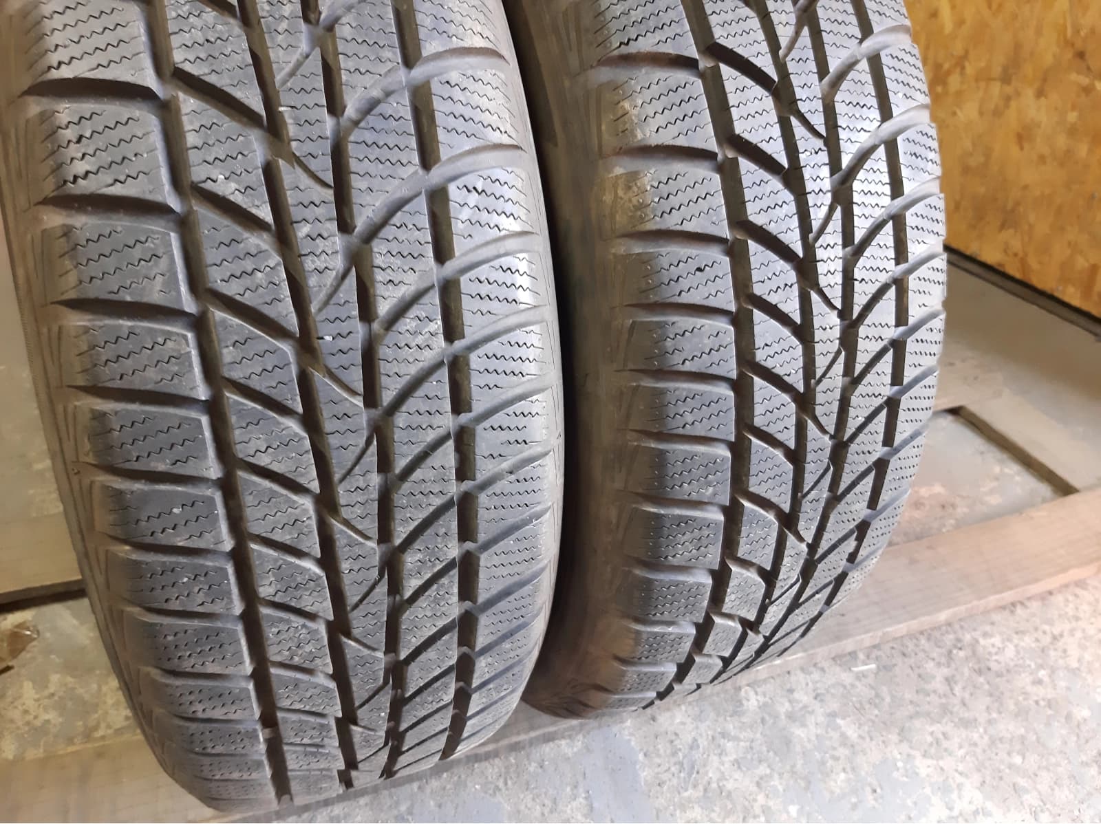Вживані шини з Європи Hankook Winter I Cept RS     . 205/60 R 16
