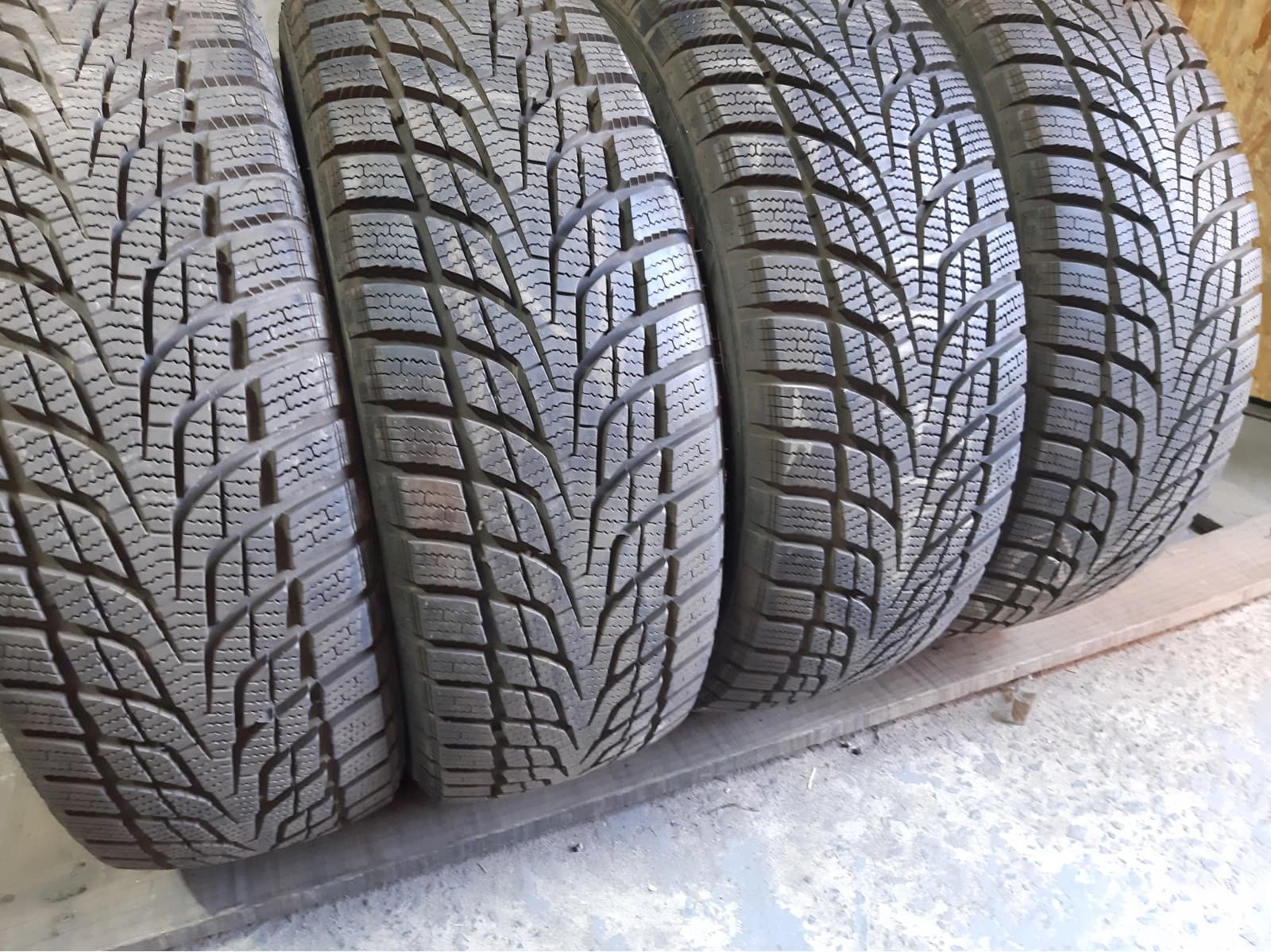 Вживані шини з Європи Unigrip Winter PRO S 100 195/55 R 16