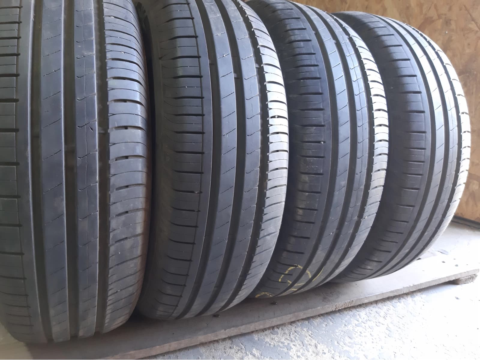 Вживані шини з Європи Hankook Kinergy Eco   . .   / 195/65 R 15