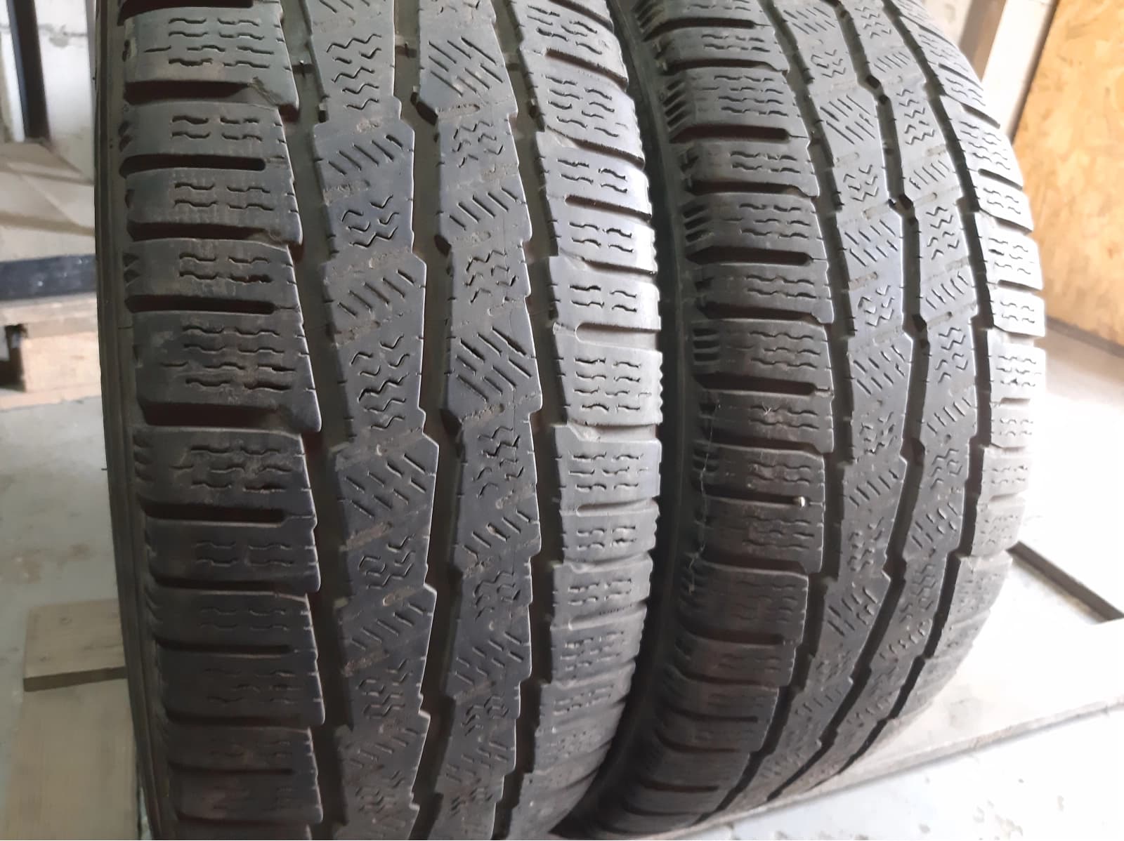 Вживані шини з Європи Michelin Agilis Alpin        225/65 R 16C