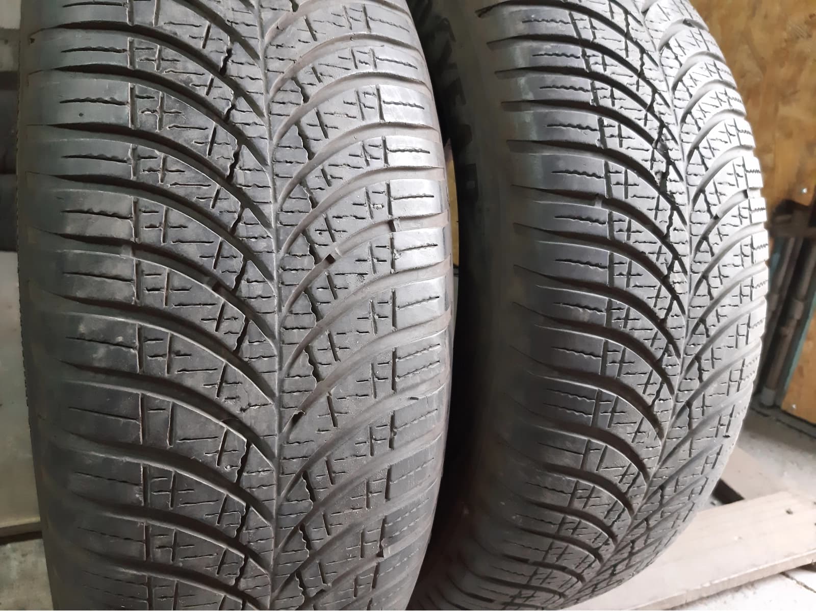 Вживані шини з Європи GoodYear Vector 4 Seasons 205/65 R 15