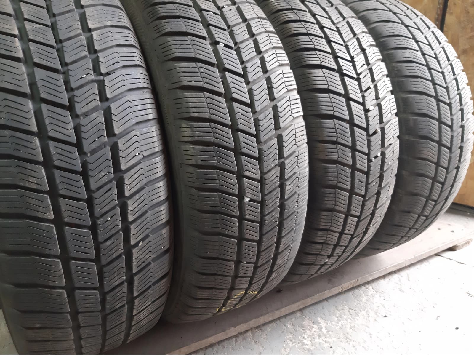Вживані шини з Європи Barum Polaris 3  .   . 195/60 R 15