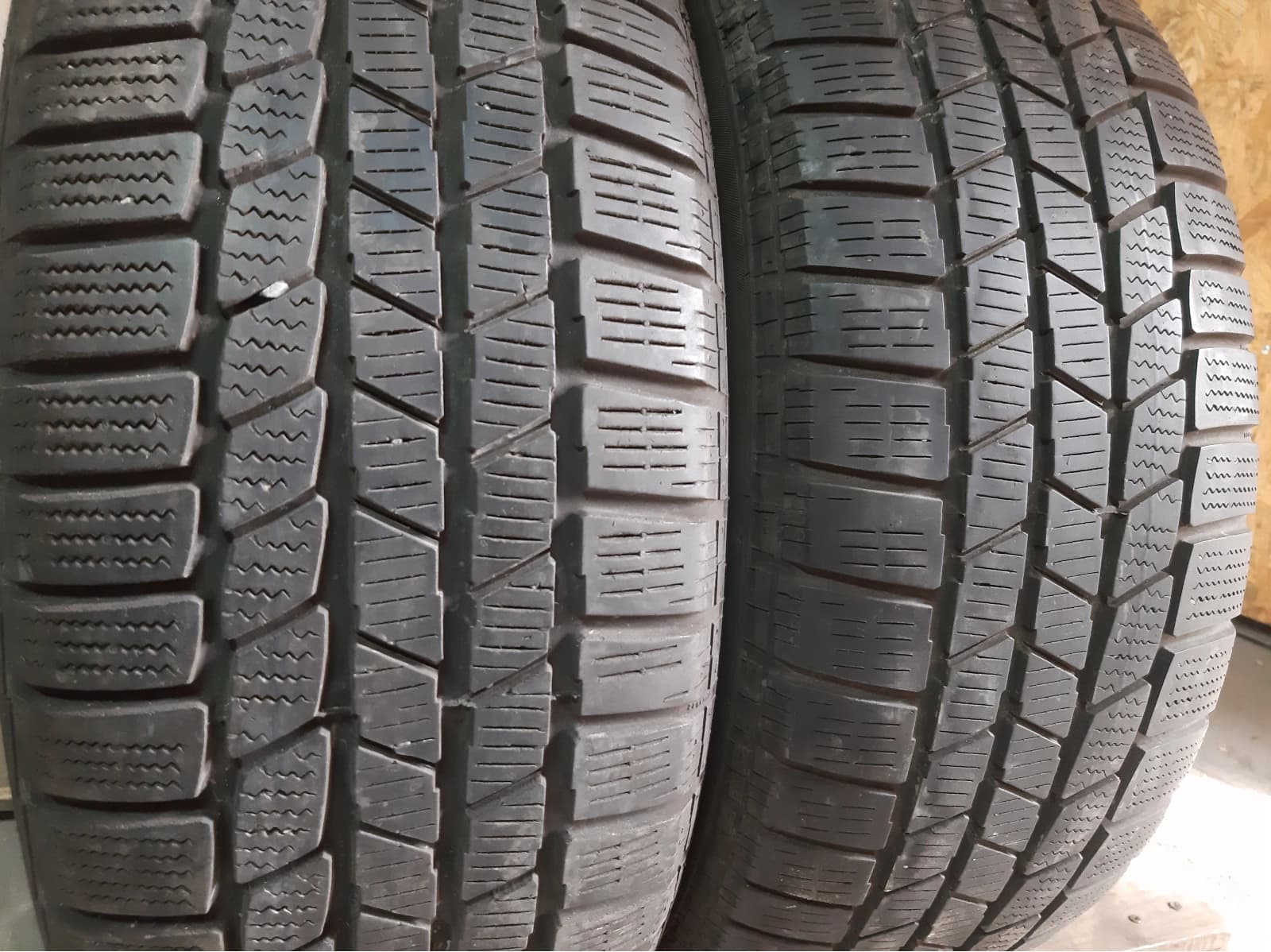 Вживані шини з Європи Continental Conti Contact TS815    .  . 215/55 R 17