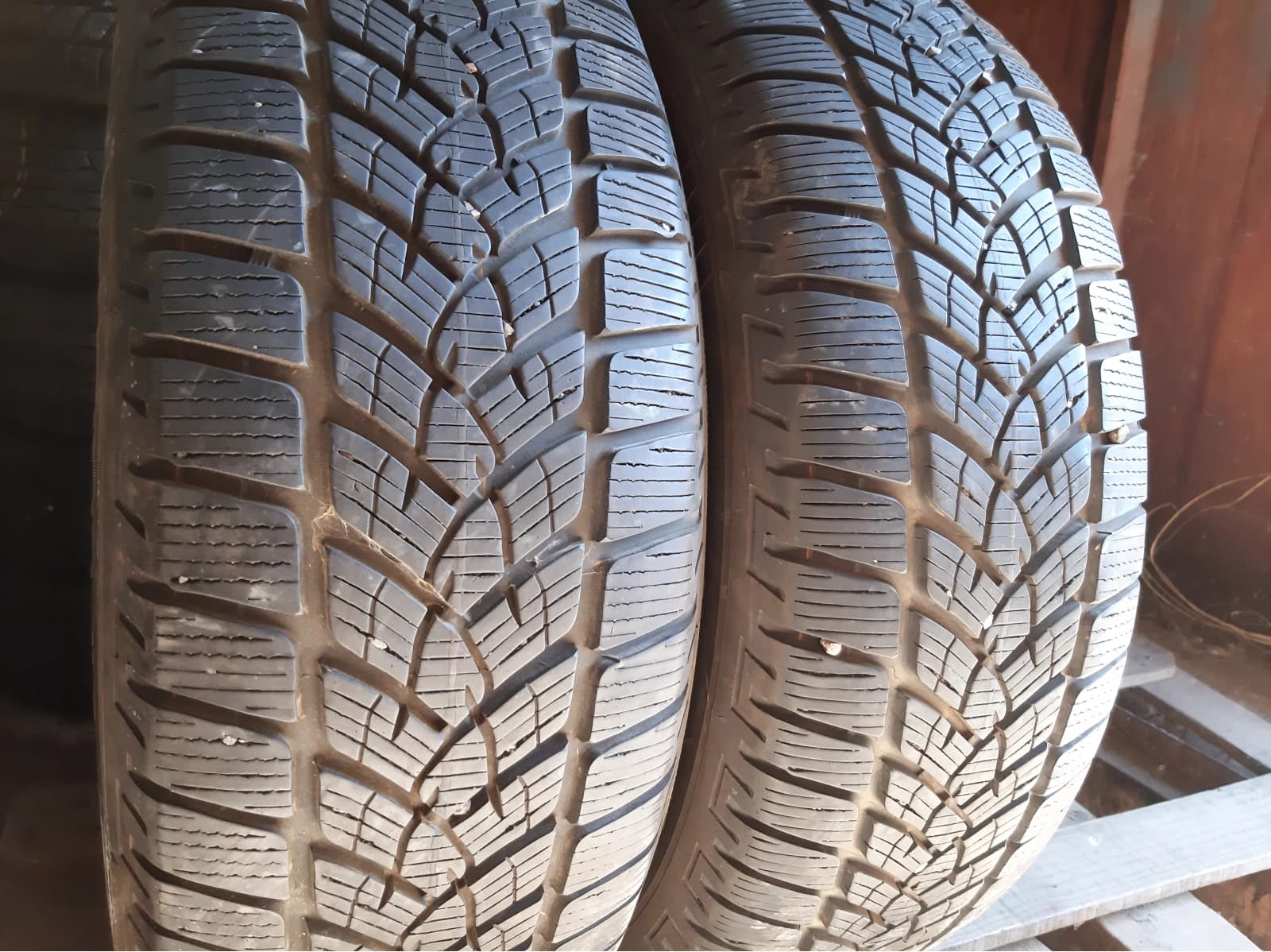 Вживані шини з Європи Fulda Kristall Control Suv 235/65 R 17