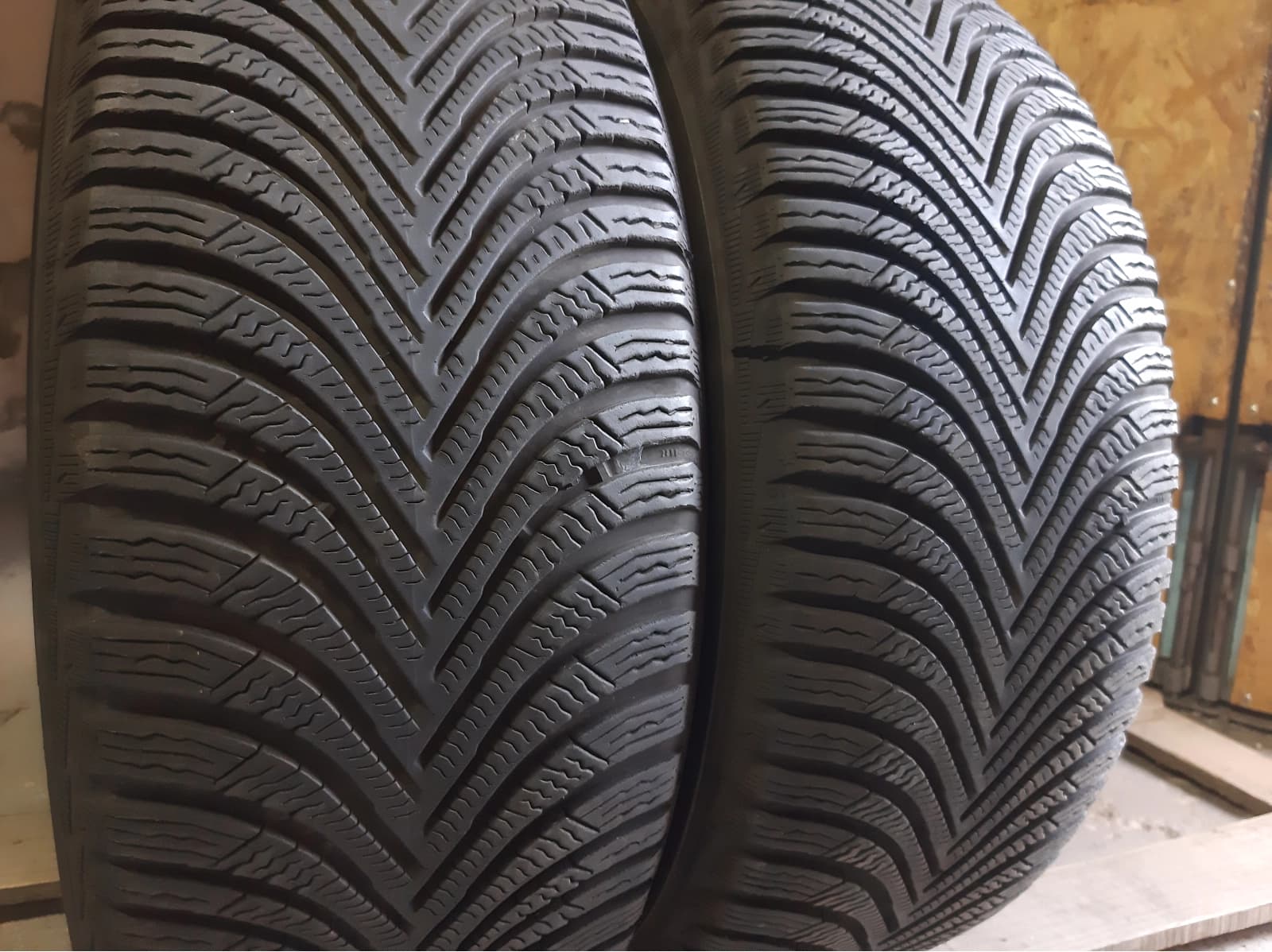 Вживані шини з Європи Michelin Alpin 5    215/55 R 17