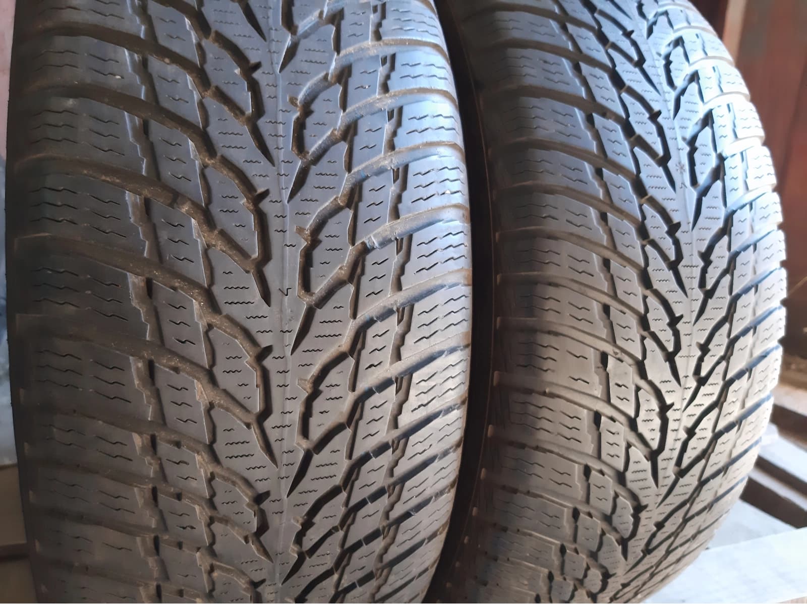 Вживані шини з Європи Nokian WR Snow Proof 205/65 R 15