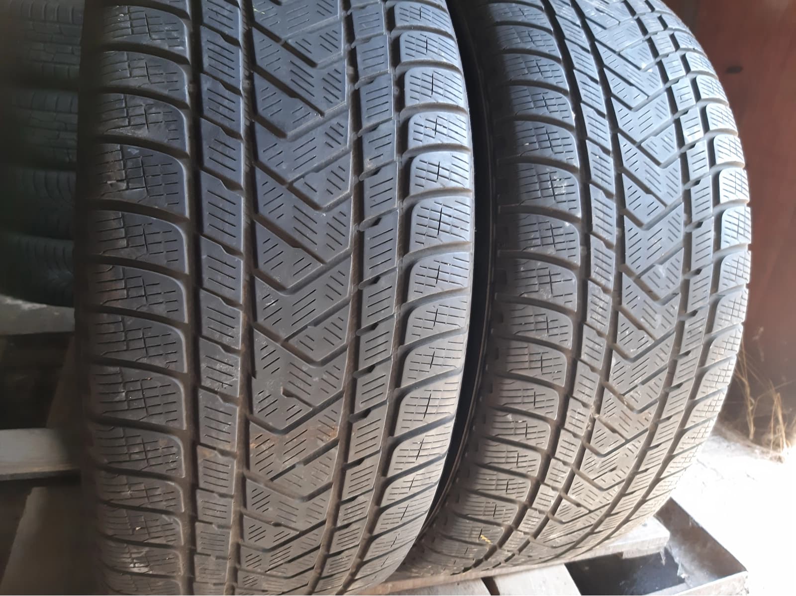 Вживані шини з Європи Pirelli Scorpion Winter   265/45 R 21