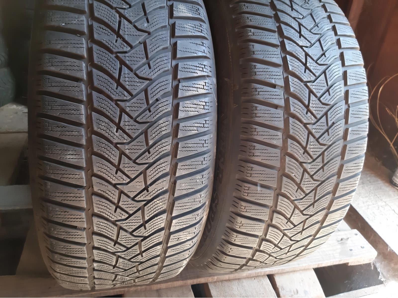 Вживані шини з Європи Dunlop Winter Sport 5  .        225/50 R 17