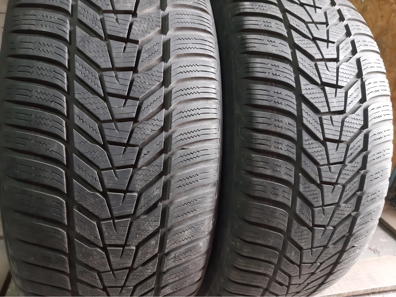 Вживані шини з Європи Hankook Winter I Cept Evo 3   .   . 235/50 R 18