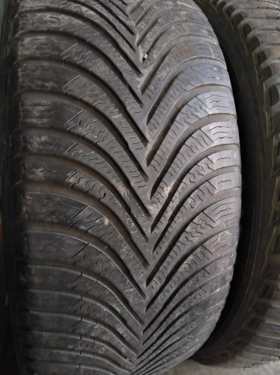 Вживані шини Michelin Alpin 5 225/50 R 16