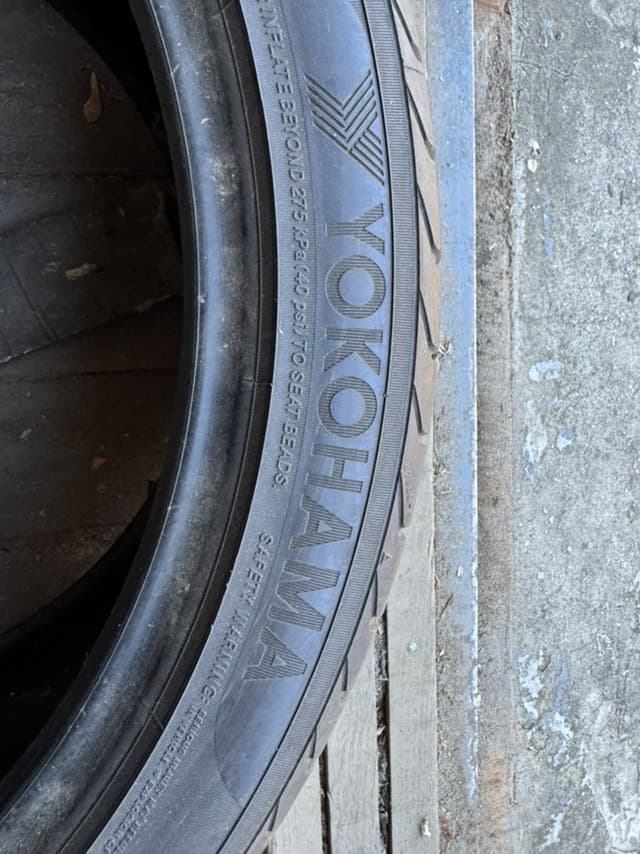 Вживані шини Yokohama Advan Sport N2 Vios SUV 295/35 R 21