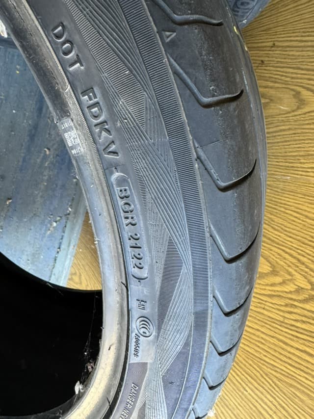 Вживані шини Yokohama Advan Sport N2 Vios SUV 295/35 R 21